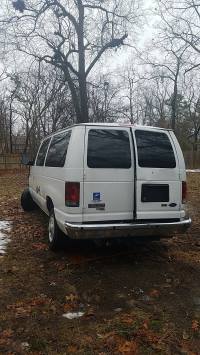 2009 Ford Econoline (3 doors)