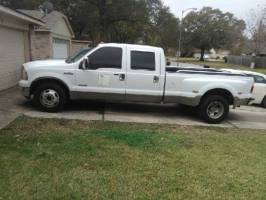 2006 Ford F350 Crew Cab (4 doors)