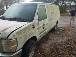 2009 Ford Econoline (3 doors)