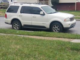 2004 Lincoln Aviator