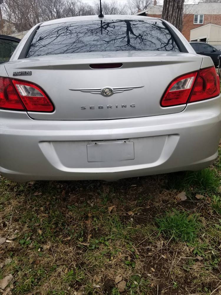 2010 Chrysler Sebring Sedan