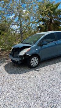 2011 Toyota Yaris Hatchback (4 doors)