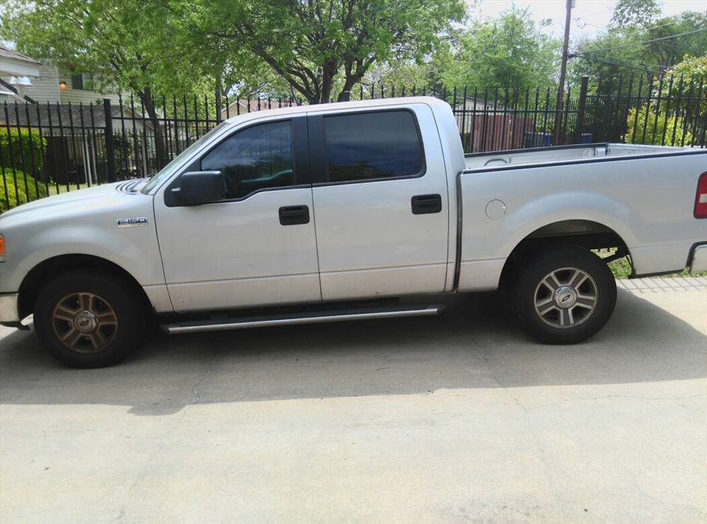 2006 Ford F150 Crew Cab (4 doors)