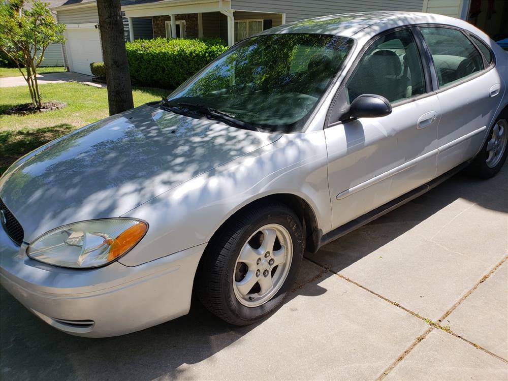 2006 Ford Taurus