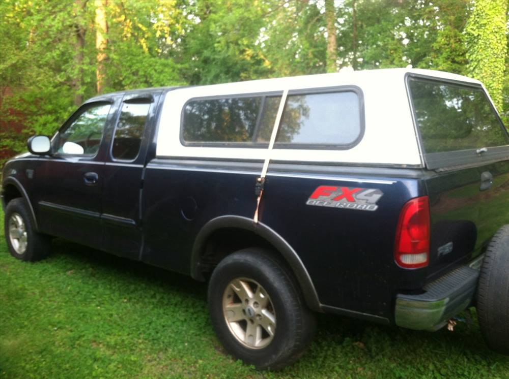 2003 Ford F150 Extended Cab (4 doors)