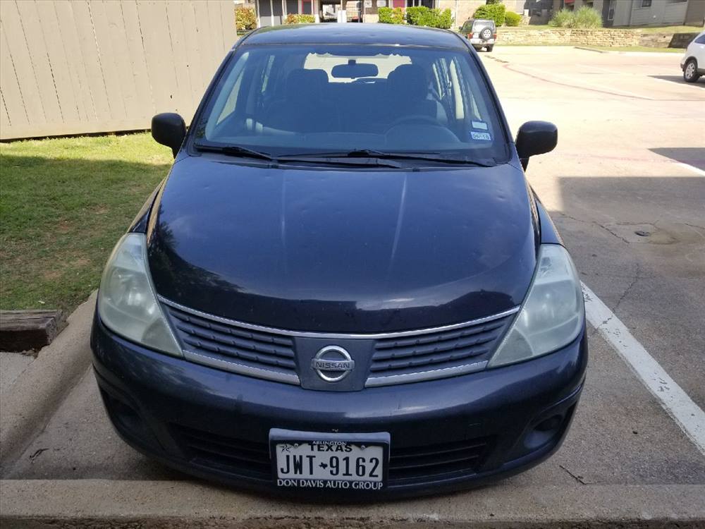 2009 Nissan Versa Hatchback