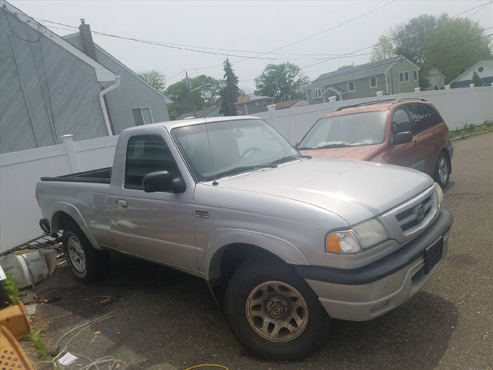 2004 Mazda B3000 Regular Cab (2 doors)