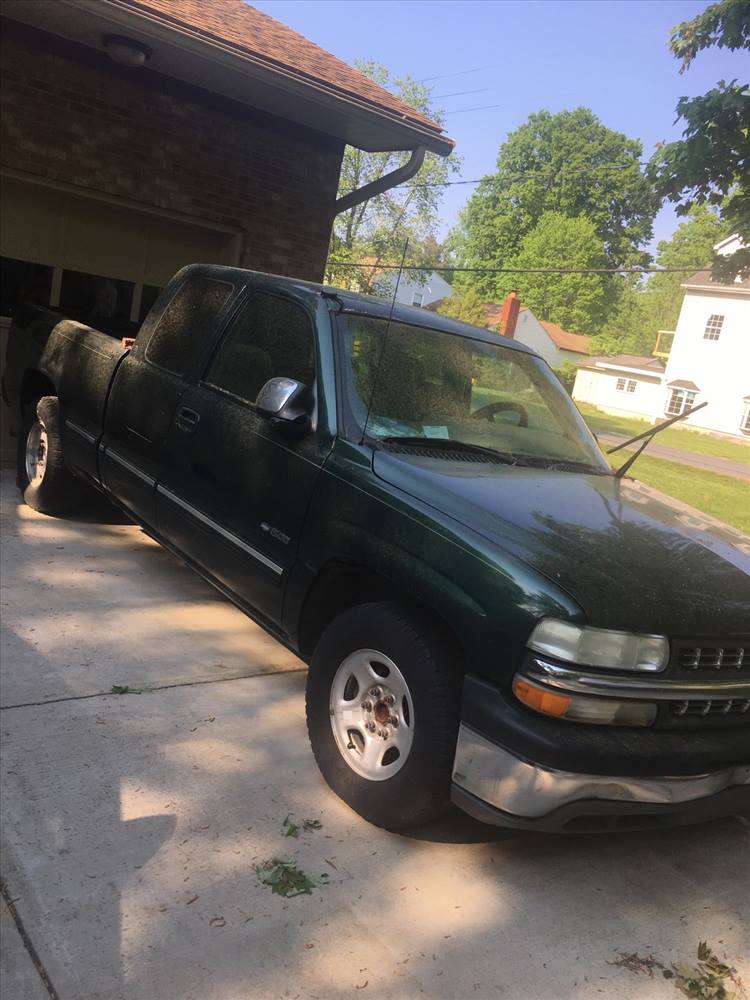 2001 Chevrolet Silverado Extended Cab (4 doors)