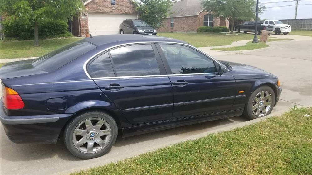 2000 BMW 328 Sedan