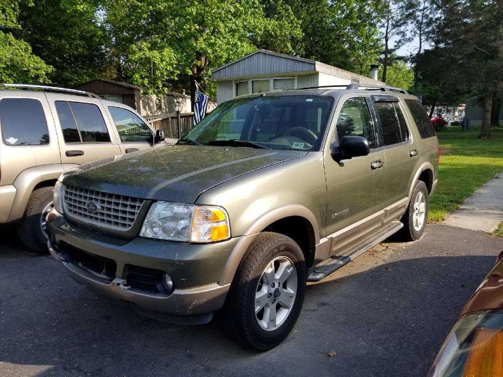 2004 Ford Explorer