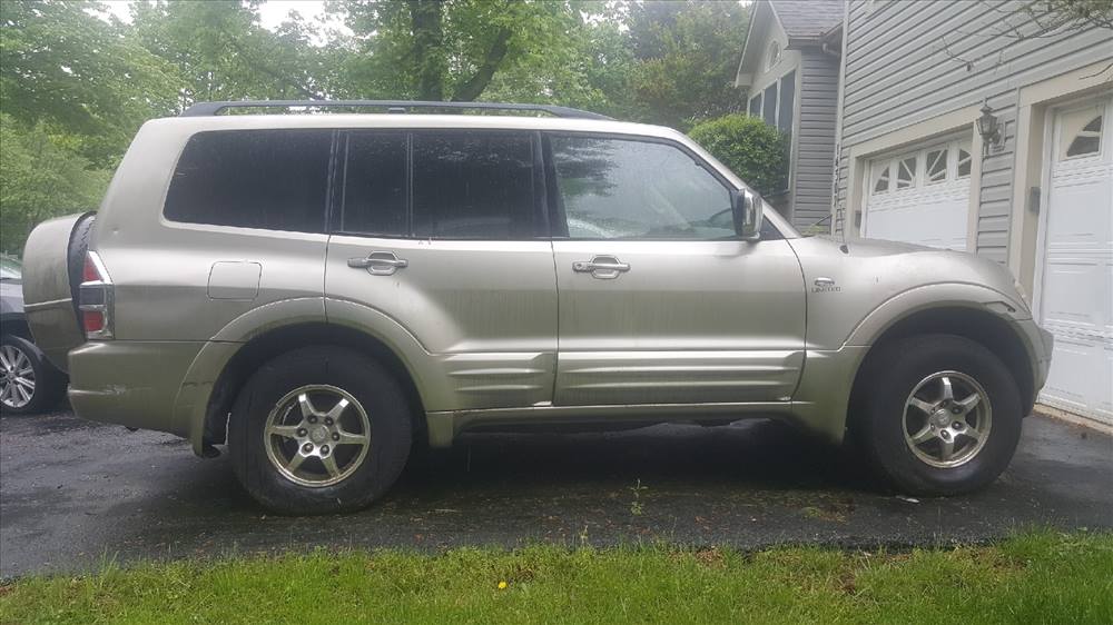 2001 Mitsubishi Montero