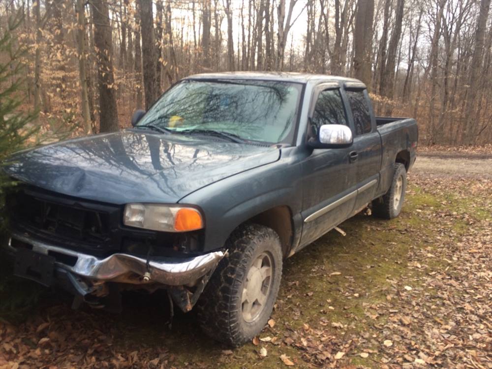 2006 GMC New Sierra Extended Cab (4 doors)