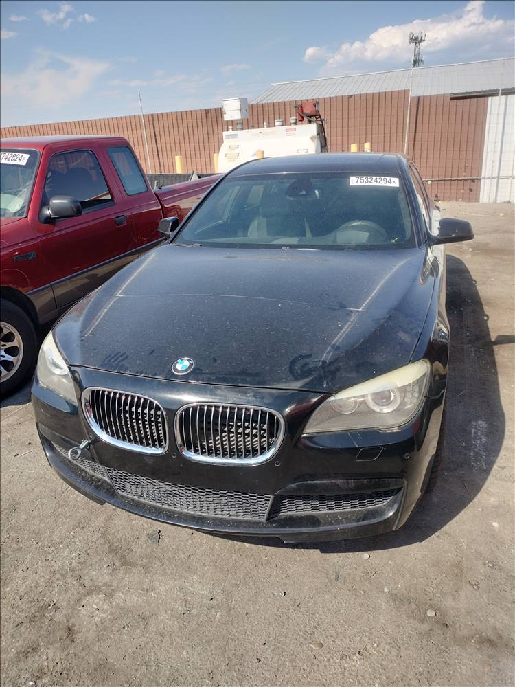 2012 BMW 750