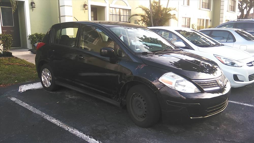 2010 Nissan Versa Hatchback