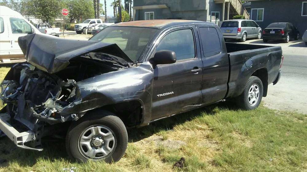 2005 Toyota Tacoma Extended Cab (2 doors)