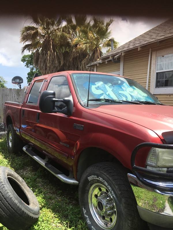 2002 Ford F250 Crew Cab (4 doors)