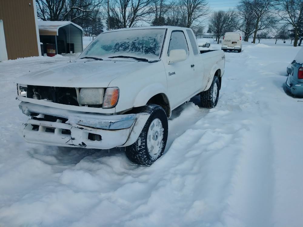 1999 Nissan Frontier Extended Cab (2 doors)