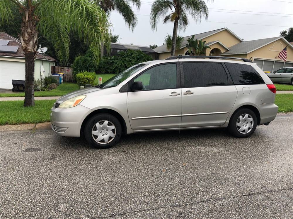 2004 Toyota Sienna