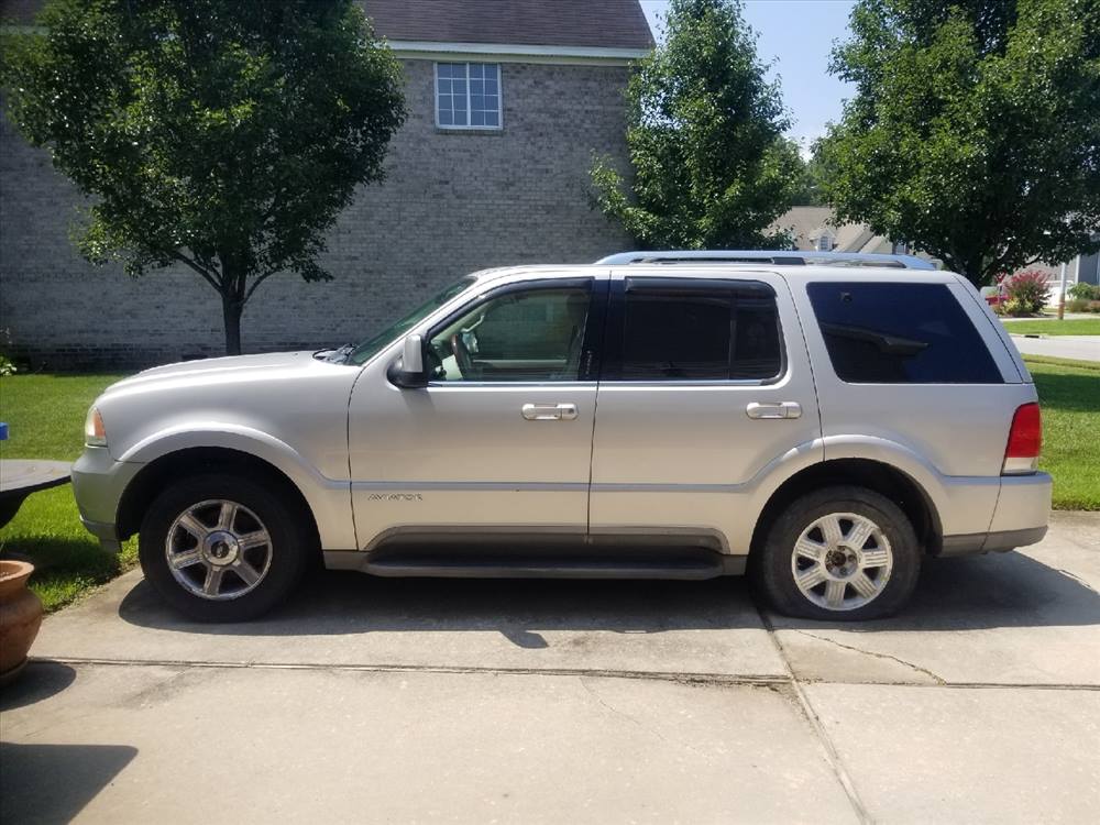 2003 Lincoln Aviator