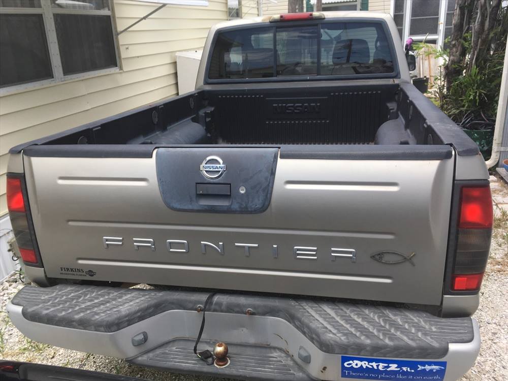 2002 Nissan Frontier Extended Cab (2 doors)