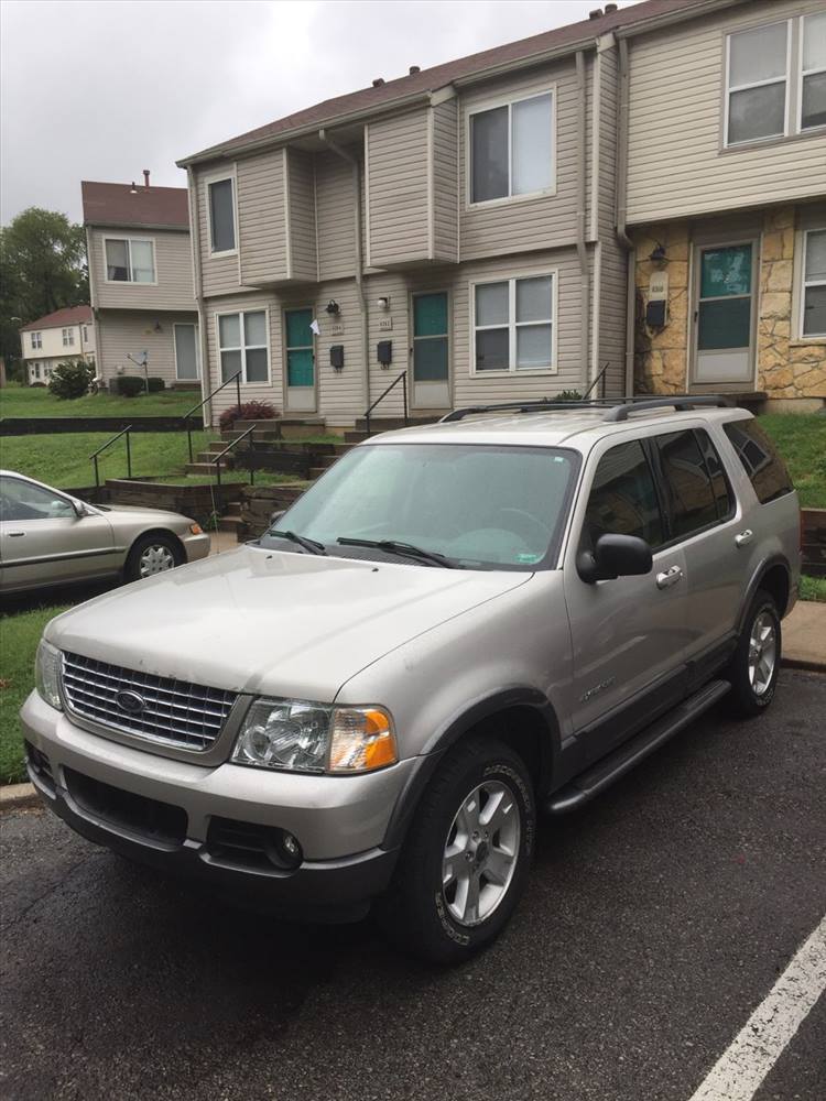 2004 Ford Explorer