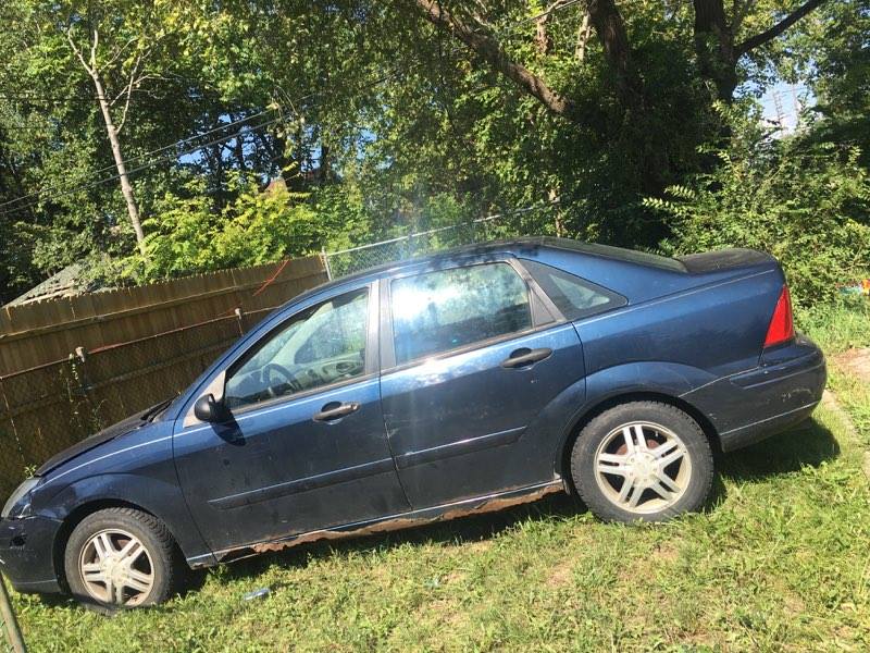 2003 Ford Focus Sedan (4 doors)