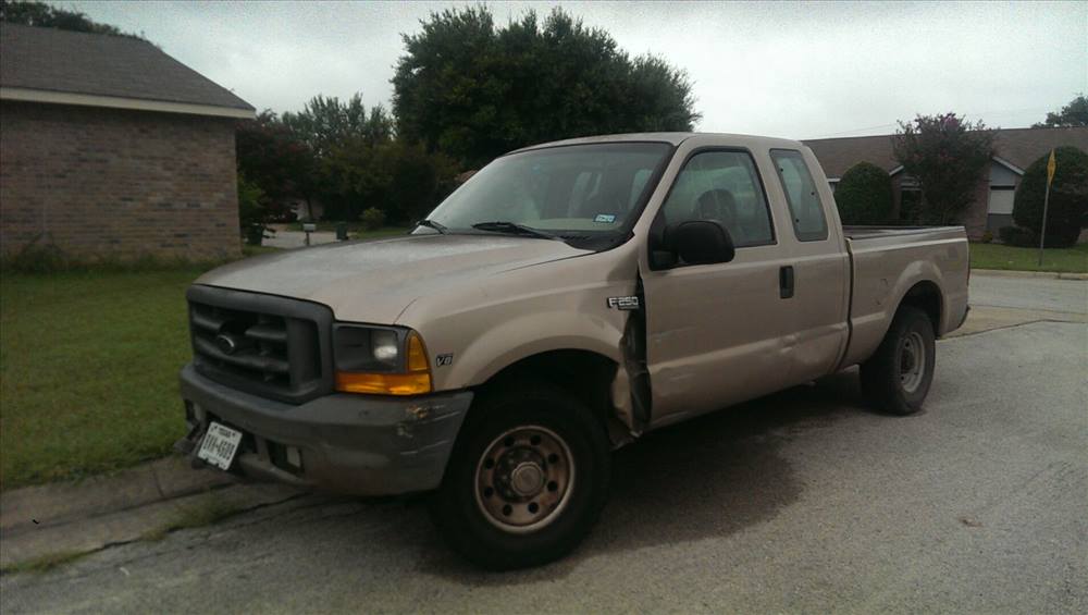 1999 Ford F250 Extended Cab (4 doors)