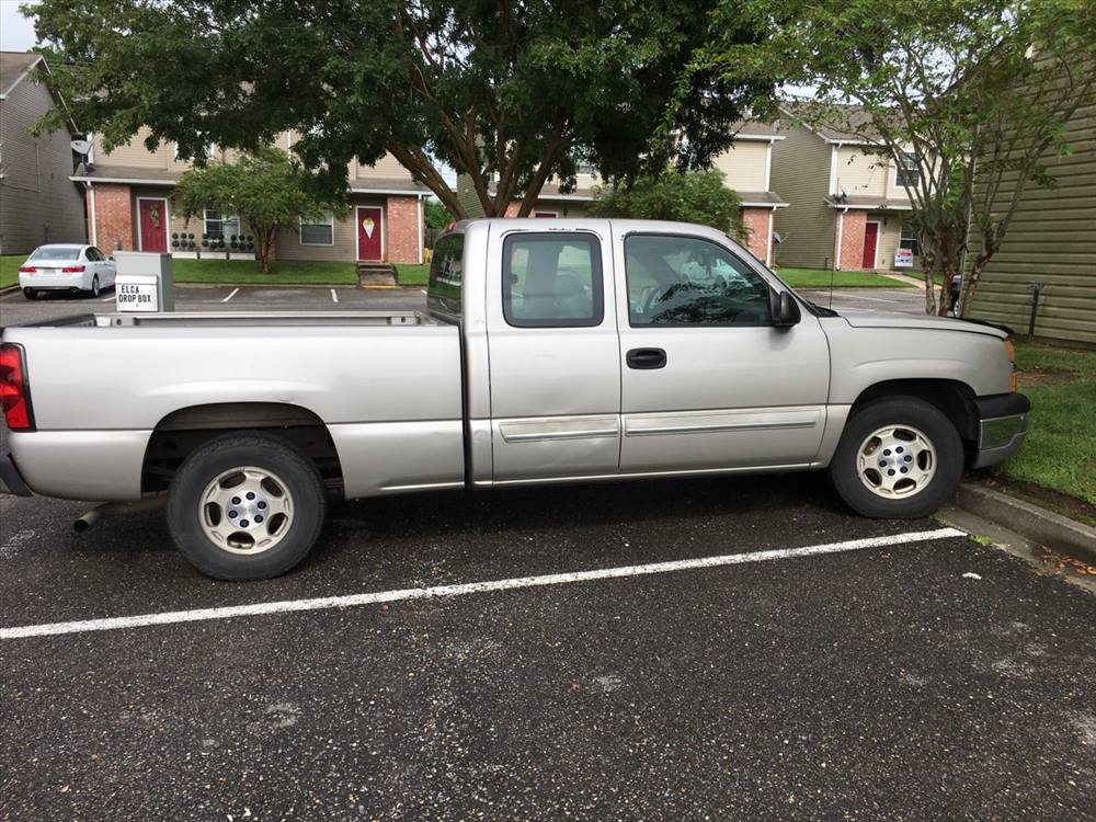 2004 Chevrolet Silverado Extended Cab (4 doors)