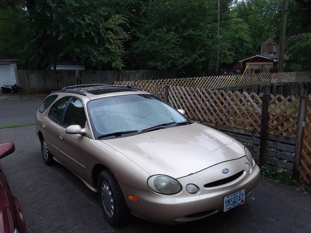 1997 Ford Taurus Wagon