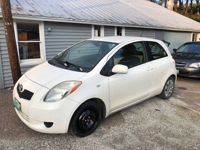 2007 Toyota Yaris Hatchback (2 doors)