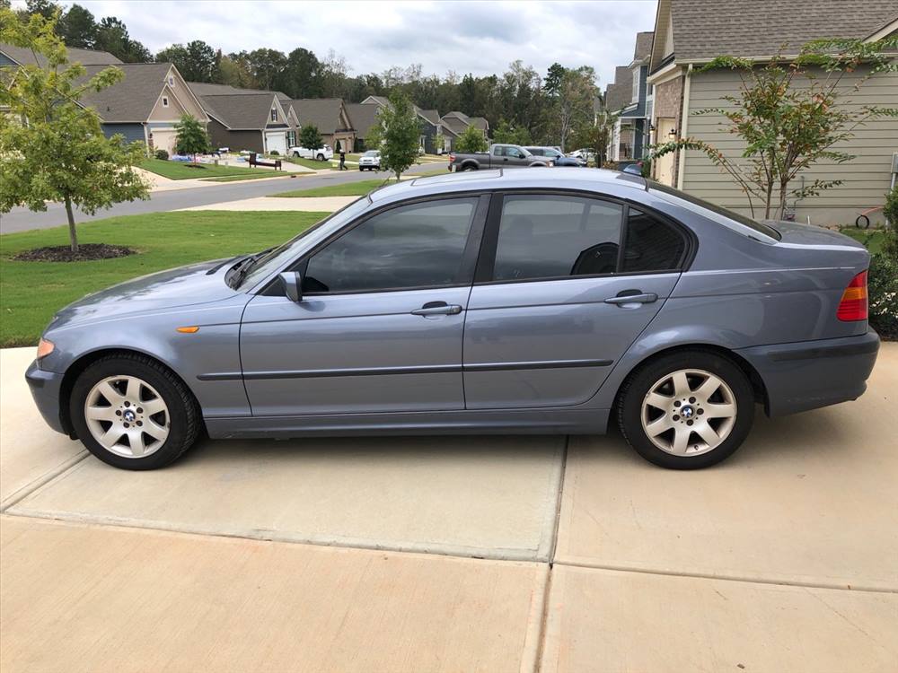 2005 BMW 325 Sedan