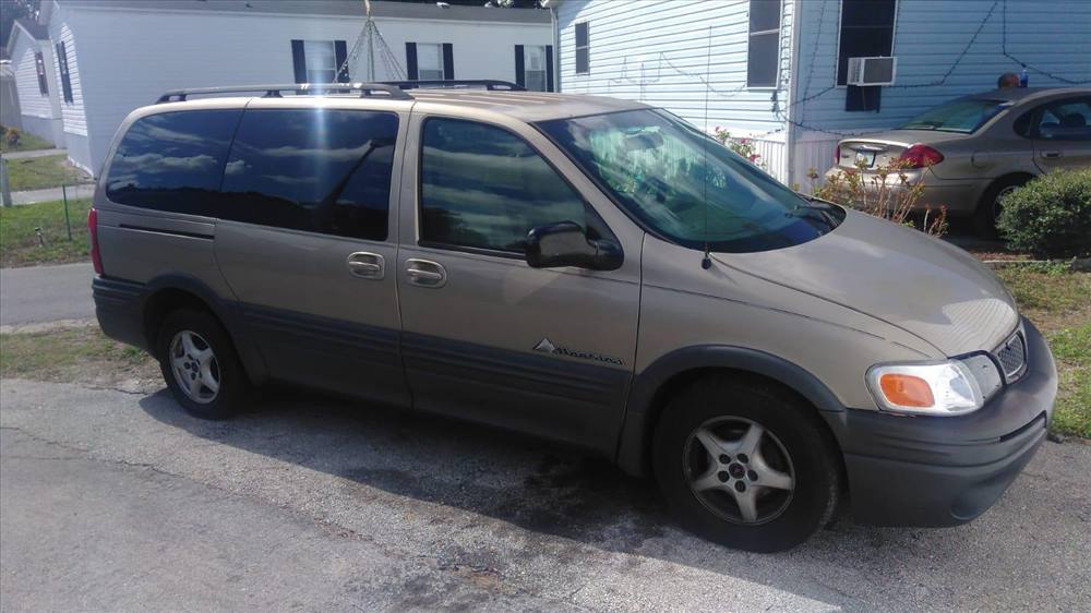 2004 Pontiac Montana Passenger Van (4 doors)