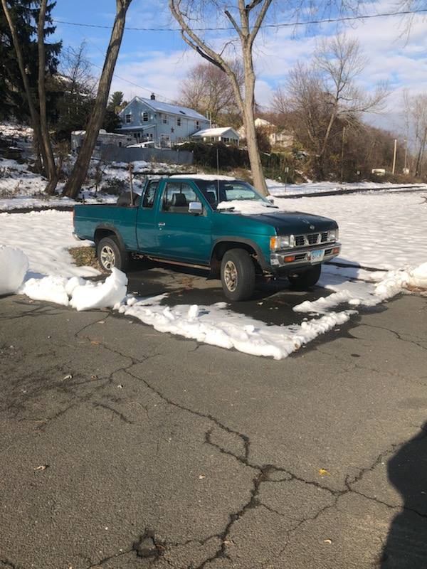 1997 Nissan Truck Extended Cab (2 doors)