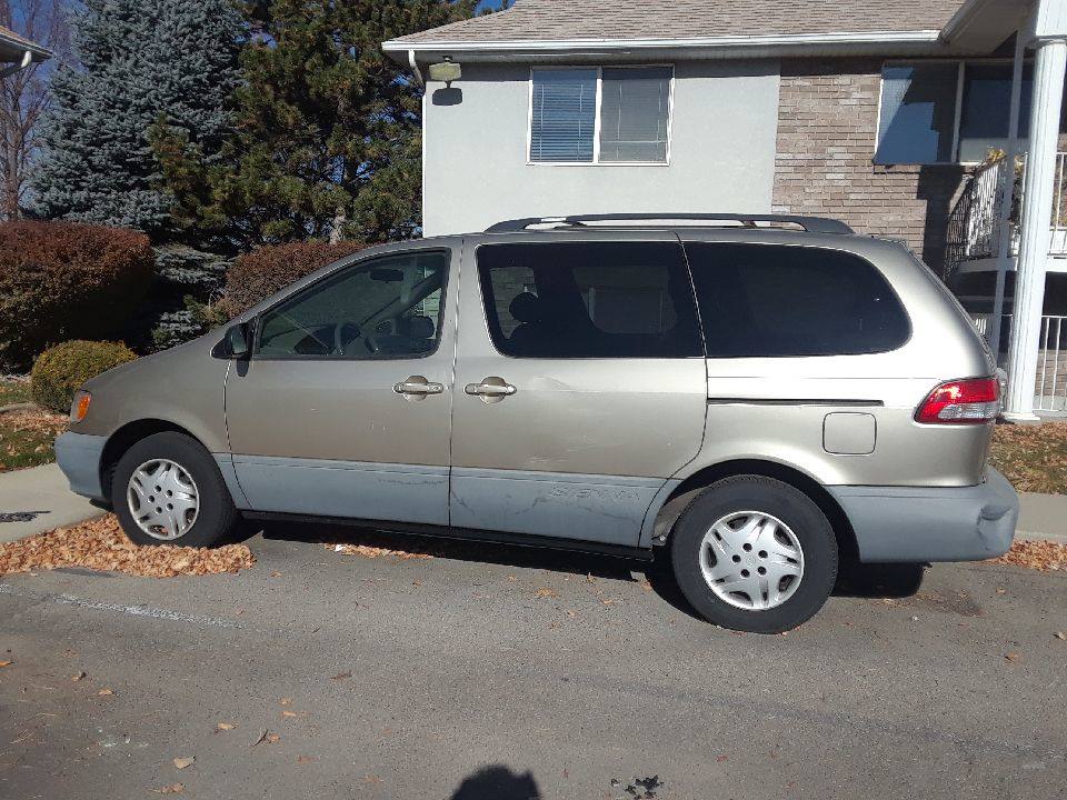 2001 Toyota Sienna