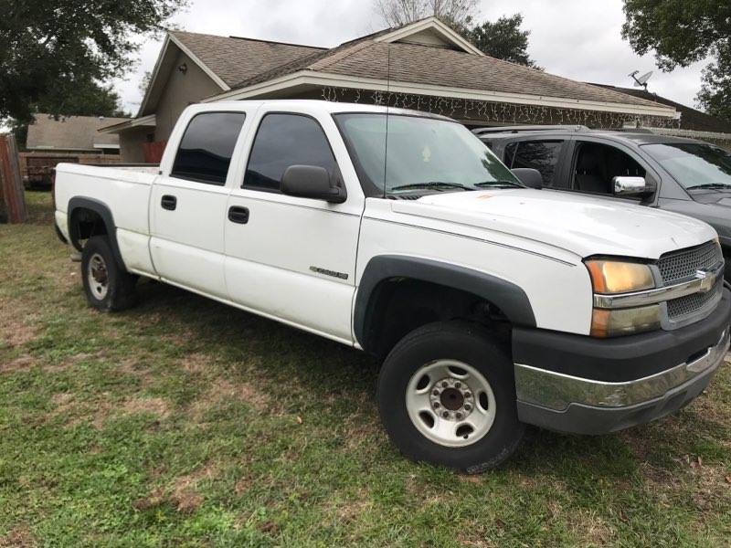 2004 Chevrolet Silverado Crew Cab (4 doors)