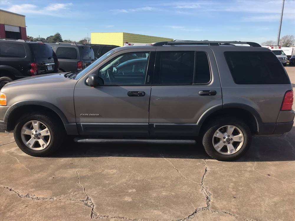 2004 Ford Explorer