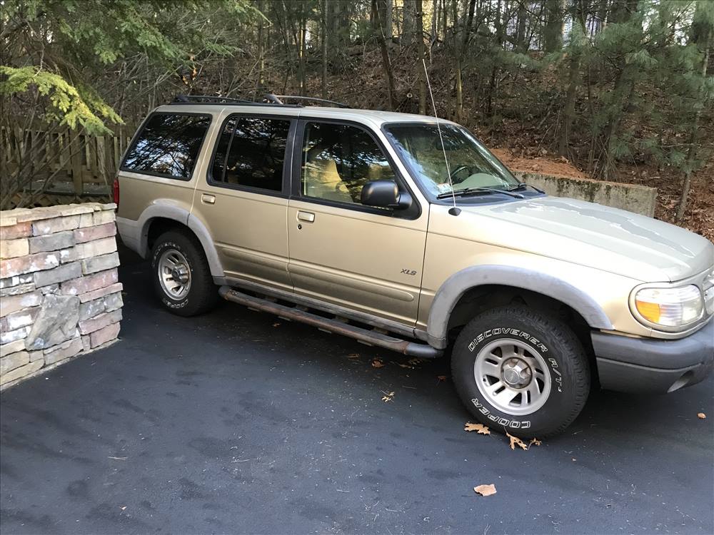 1999 Ford Explorer