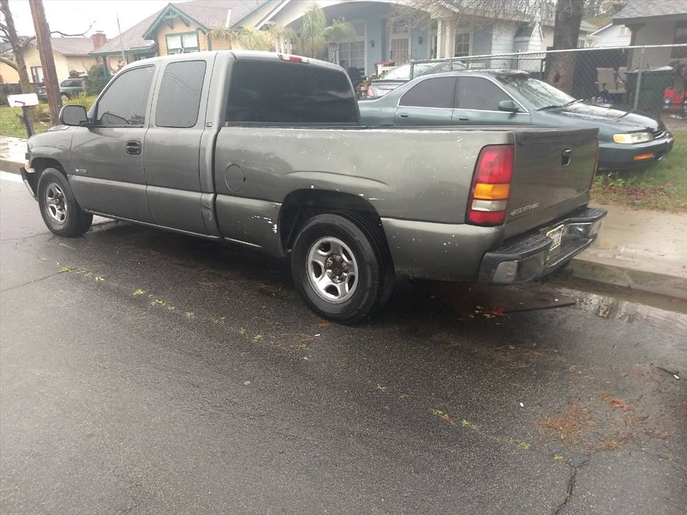 2001 Chevrolet Silverado Extended Cab (4 doors)