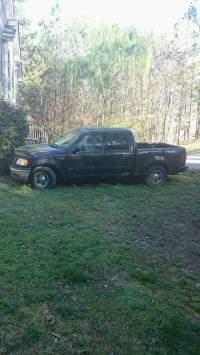 2001 Ford F150 Crew Cab (4 doors)