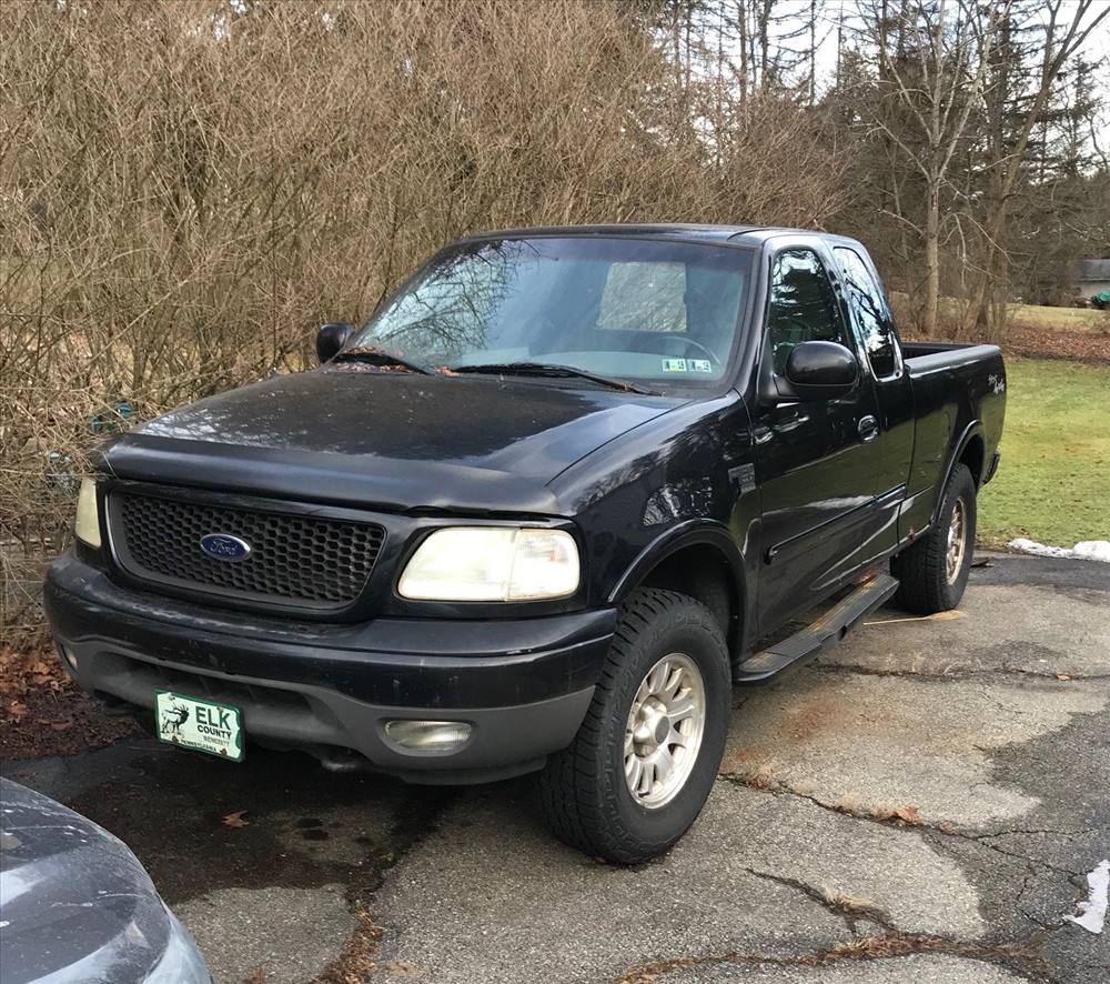 2002 Ford F150 Extended Cab (4 doors)