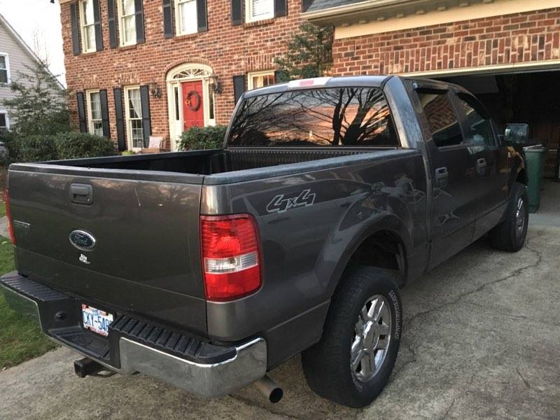 2005 Ford F150 Crew Cab (4 doors)