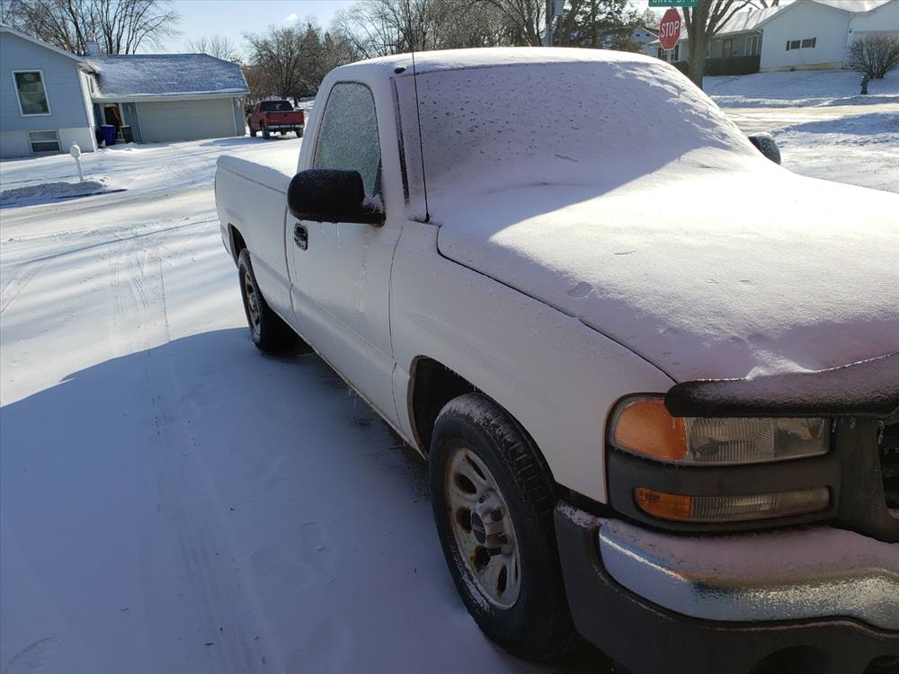 2005 GMC New Sierra Regular Cab (2 doors)