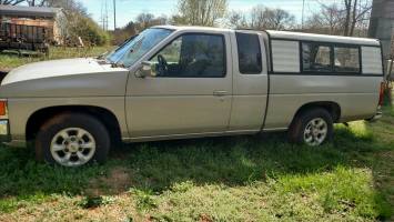 1996 Nissan Truck Extended Cab (2 doors)