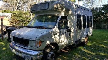 2000 Ford Econoline