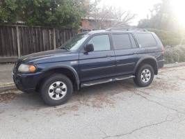 2003 Mitsubishi Montero