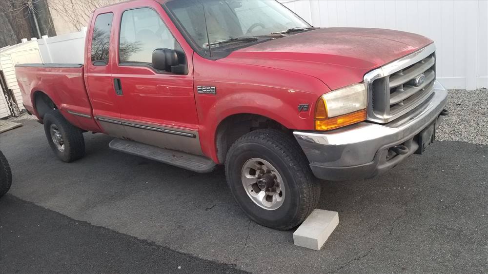 1999 Ford F250 Extended Cab (4 doors)