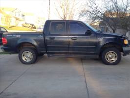 2001 Ford F150 Crew Cab (4 doors)