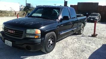 2003 GMC New Sierra Extended Cab (4 doors)