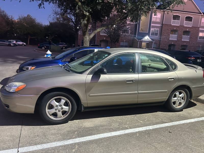 2006 Ford Taurus