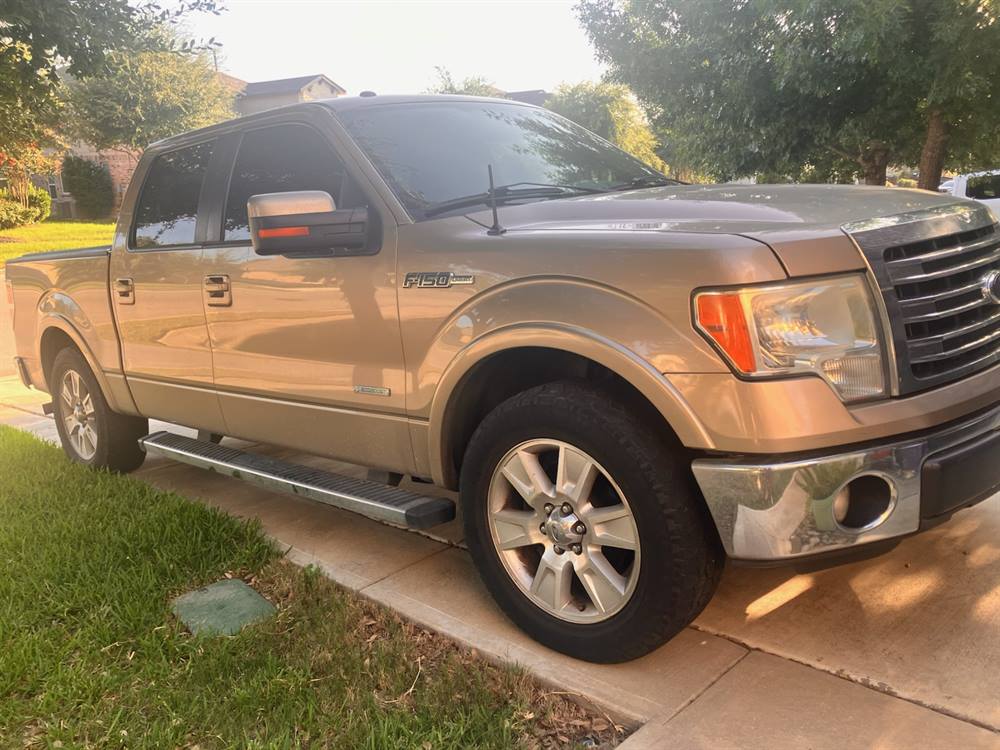 2013 Ford F150 Crew Cab (4 doors)